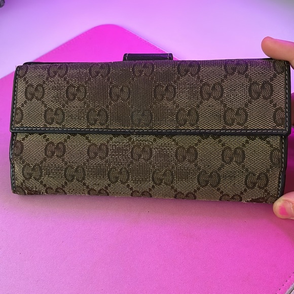 GUCCI Authentic Long Wallet Preloved - Picture 2 of 16